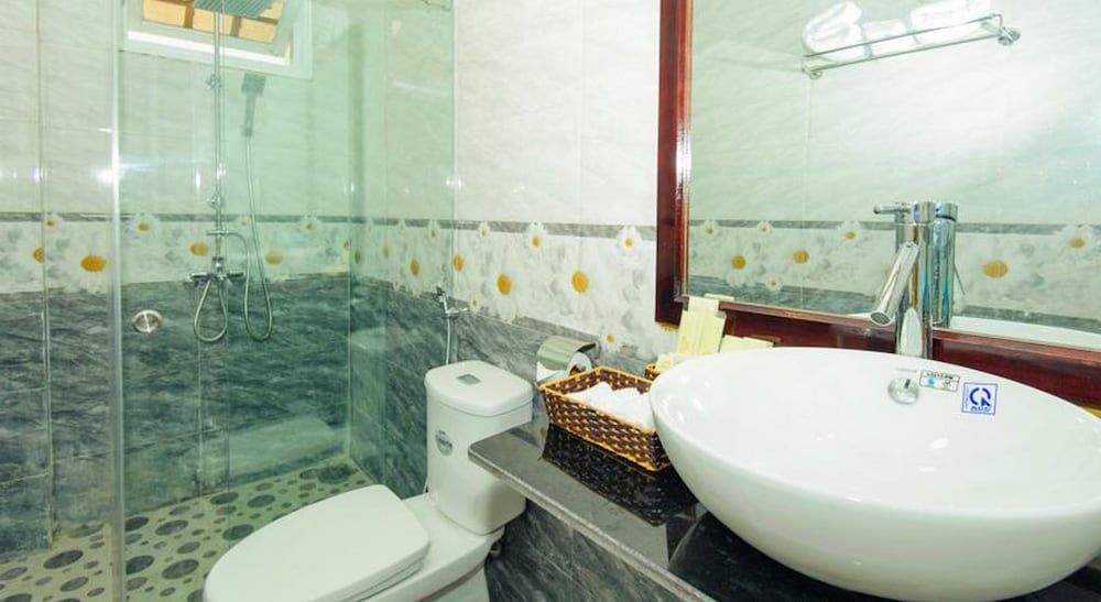 Minh Phat Homestay Double Room, Garden View 7