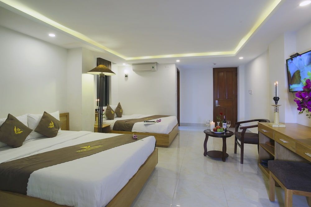 Trang Ngan Hotel Quadruple Room