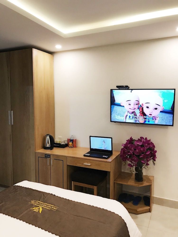 Trang Ngan Hotel Family Room 6