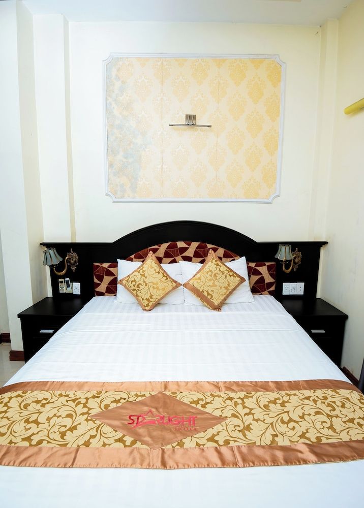 Hạ Long Starlight Hotel Basic Double Room 4
