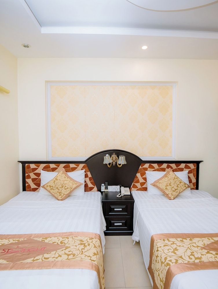 Hạ Long Starlight Hotel Superior Double or Twin Room 10