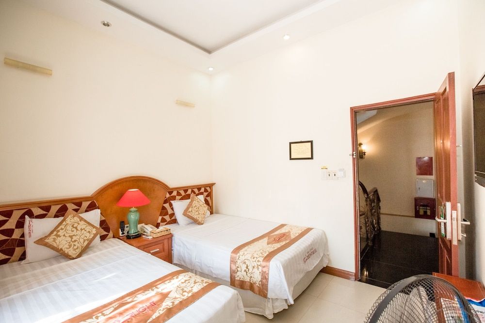 undefined Hạ Long Starlight Hotel 2