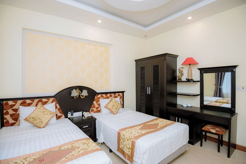 Hạ Long Starlight Hotel Superior Double or Twin Room 9