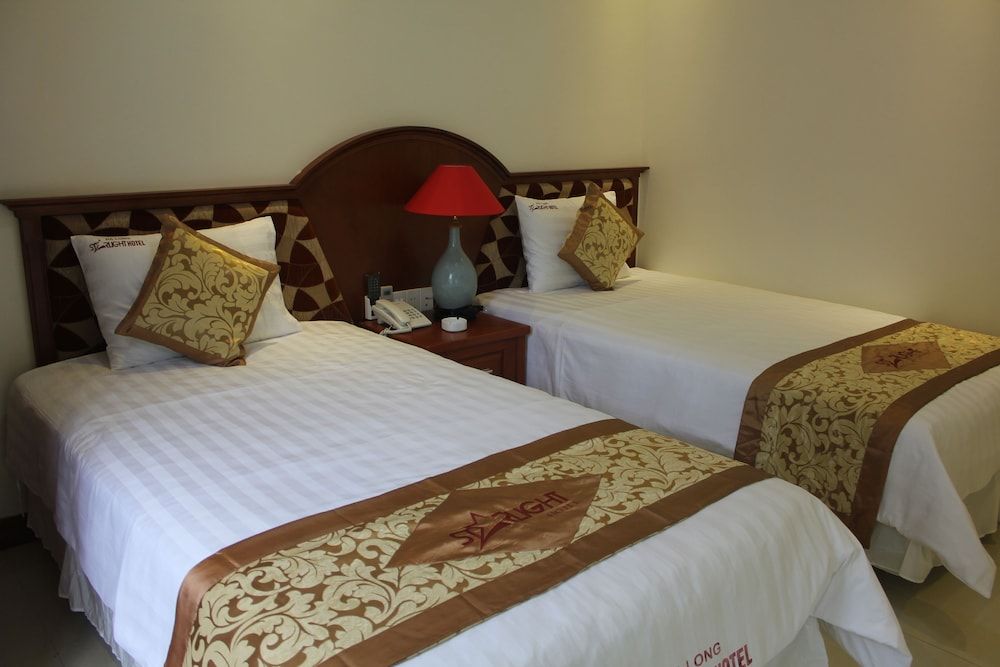 Hạ Long Starlight Hotel Superior Double or Twin Room 3