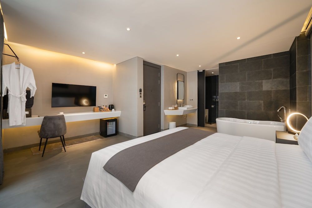 undefined LEGEND Boutique Hotel 10