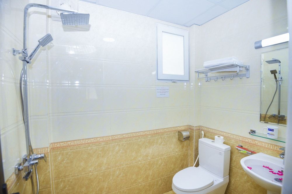 Old Town Palace Guest House Deluxe Triple Room 10