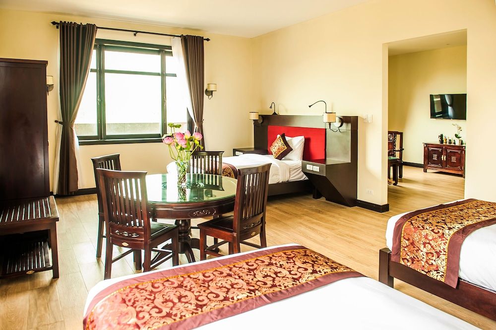 Bai Dinh Hotel Junior Triple Room 4