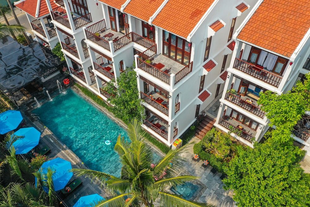undefined Hoi An Riverside Villas & Apartments 8