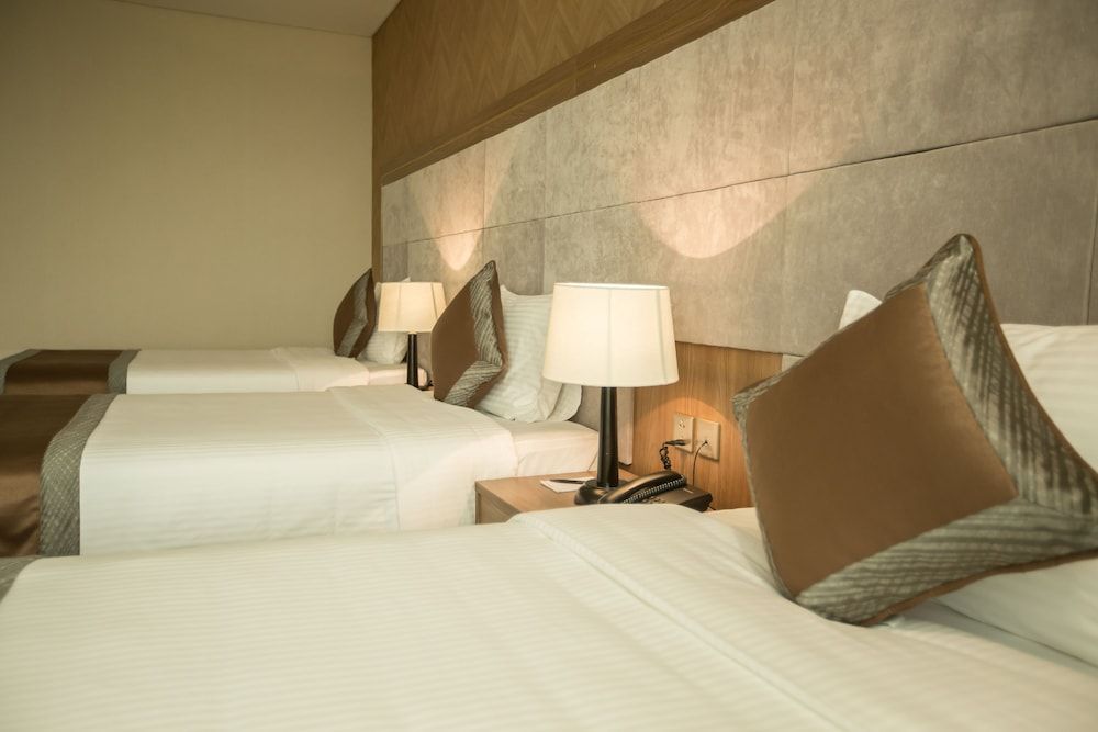 Muong Thanh Luxury Phu Tho Hotel Deluxe Triple Room 3