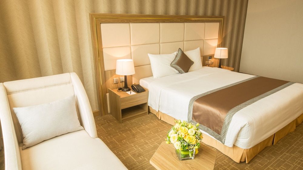 Deluxe King Room