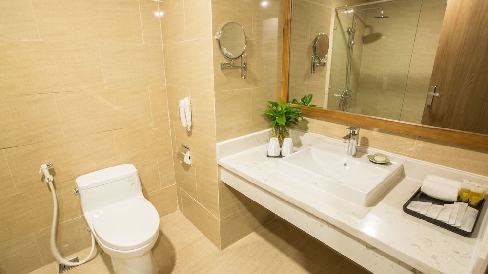 Muong Thanh Luxury Phu Tho Hotel Double Room Single Use, 2 Twin Beds 4