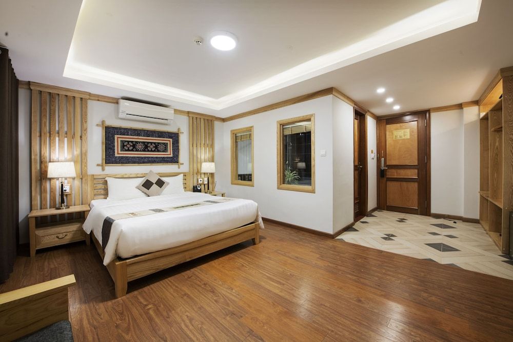 Standard Double Room, No Windows
