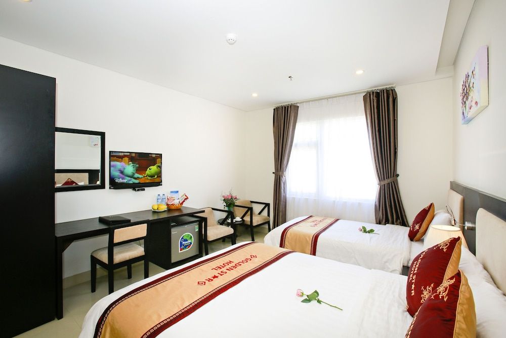 undefined Golden Star Hotel 3