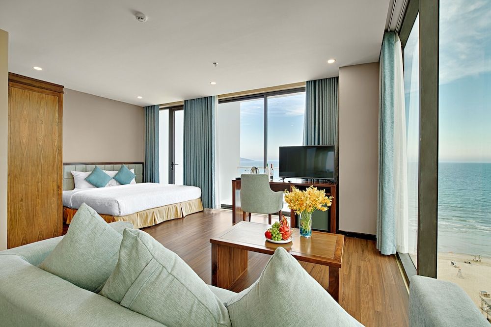 undefined Yarra Ocean Suites Danang 6
