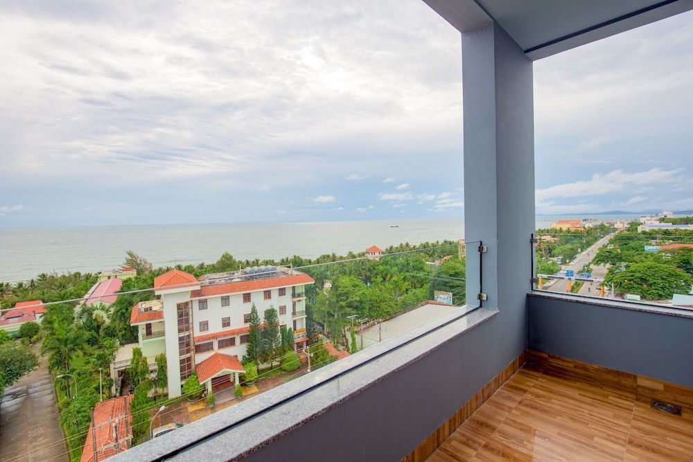 Gaia Hotel Phu Quoc Deluxe Double Room, Balcony 5