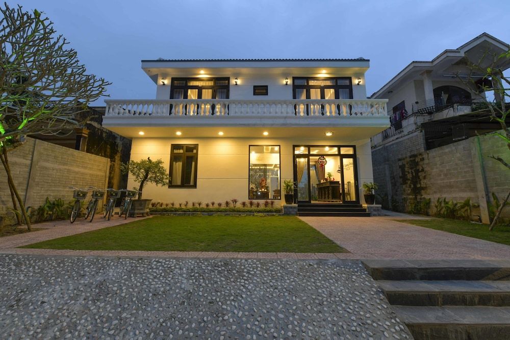 undefined Hoi An Sunny Pool Villa 8