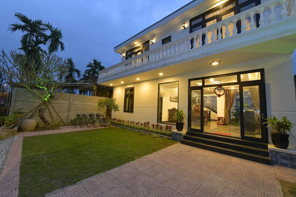 undefined Hoi An Sunny Pool Villa 5