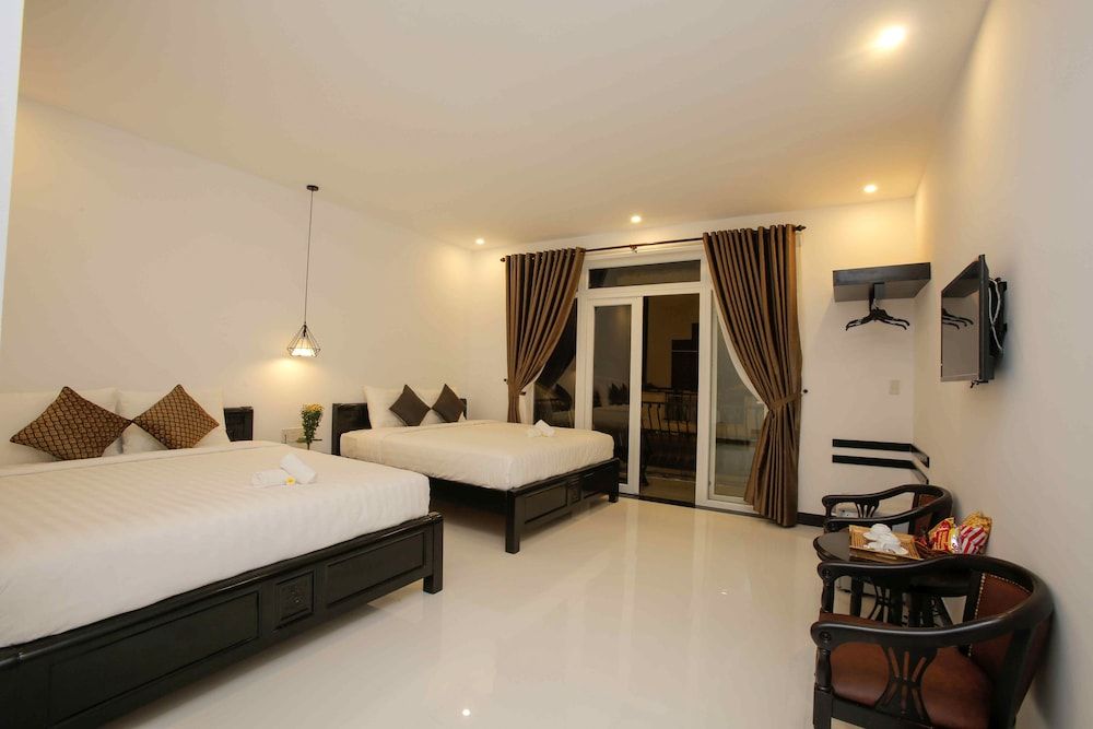 undefined Hoi An Sunny Pool Villa