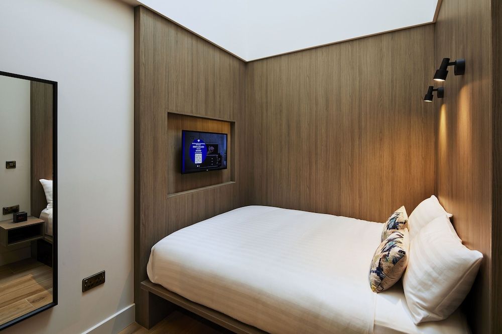 undefined Handel's Hotel