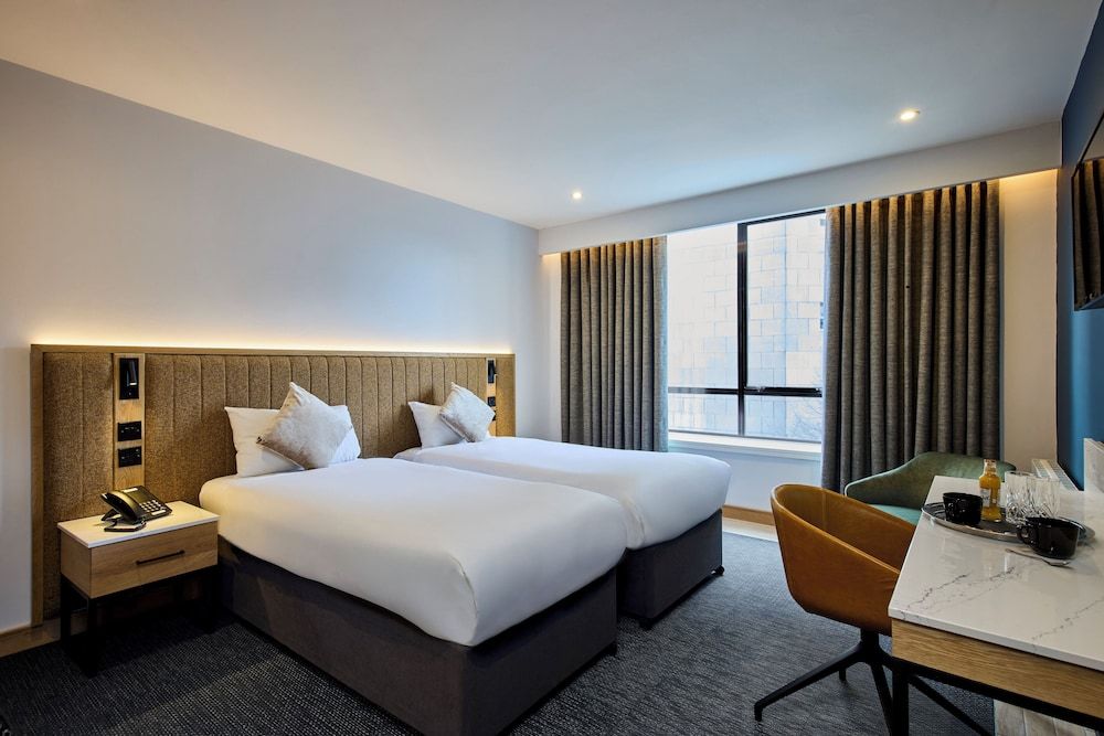 undefined Handel's Hotel 5