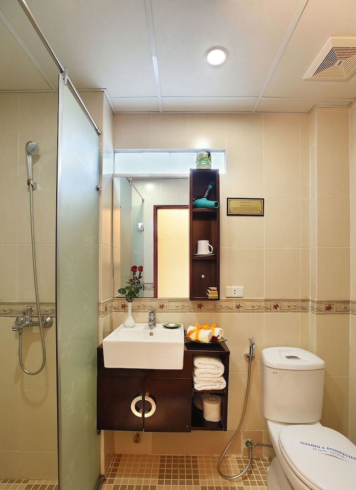 Hanoi Culture Hostel Bed in 4 -Bed Mixed Dormitory Room 5