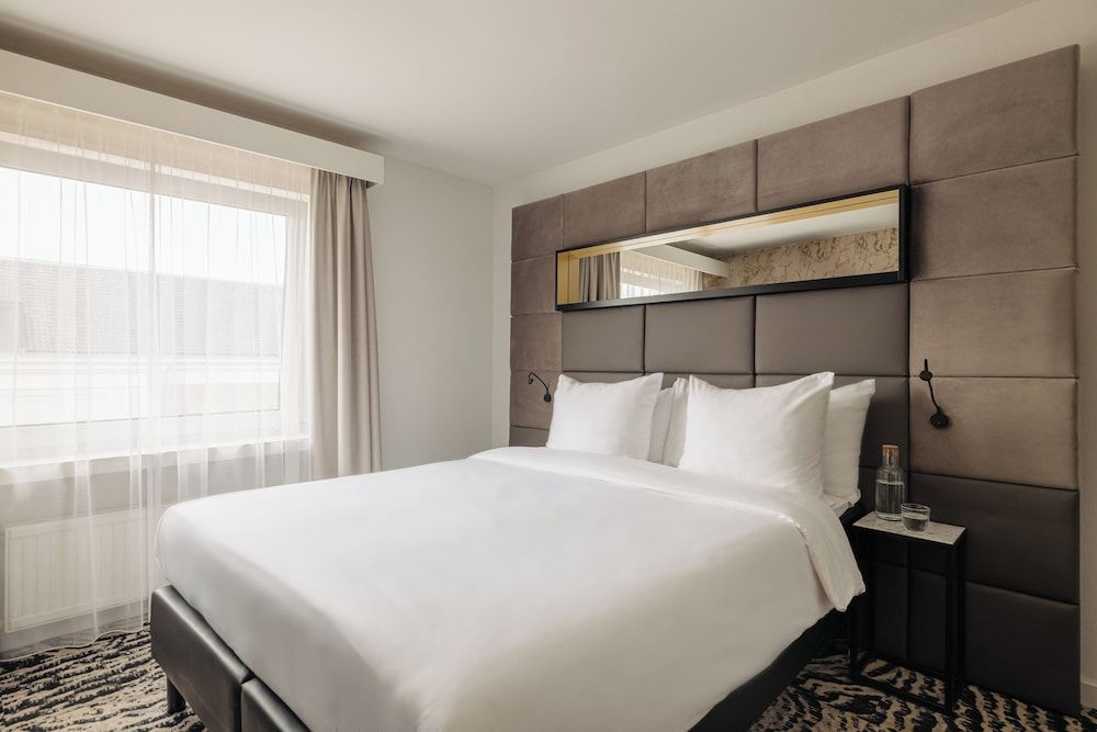 Leonardo Boutique Hotel The Lancaster Amsterdam Superior Room, 1 King Bed 5