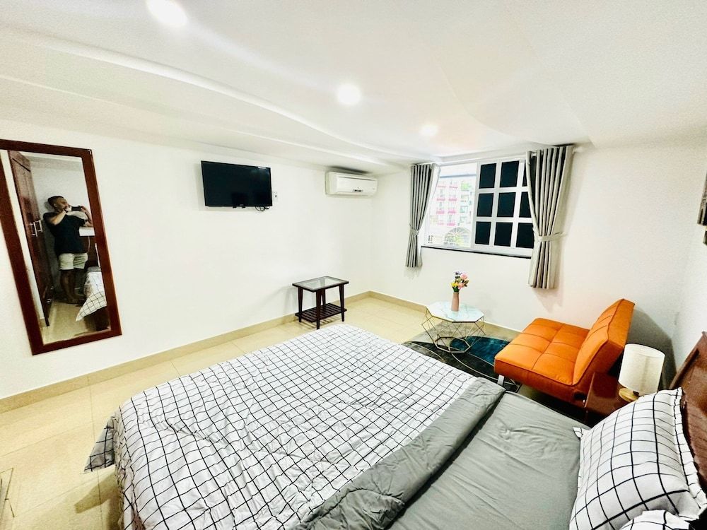 undefined Quy Thanh Hotel 10