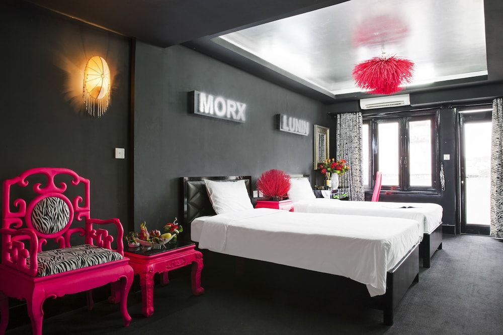 Thang Long Espana Hotel Deluxe Double or Twin Room, 1 Bedroom, City View 12