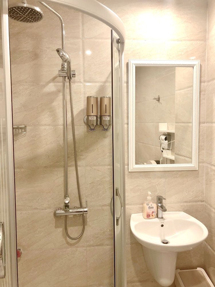 Do Thanh Home Luxury Apartment, 3 Bedrooms, Garden View, Garden Area 24