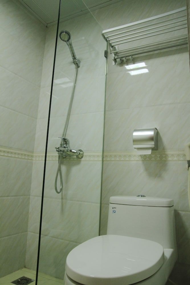 Jeanne Hotel Standard Double Room 5