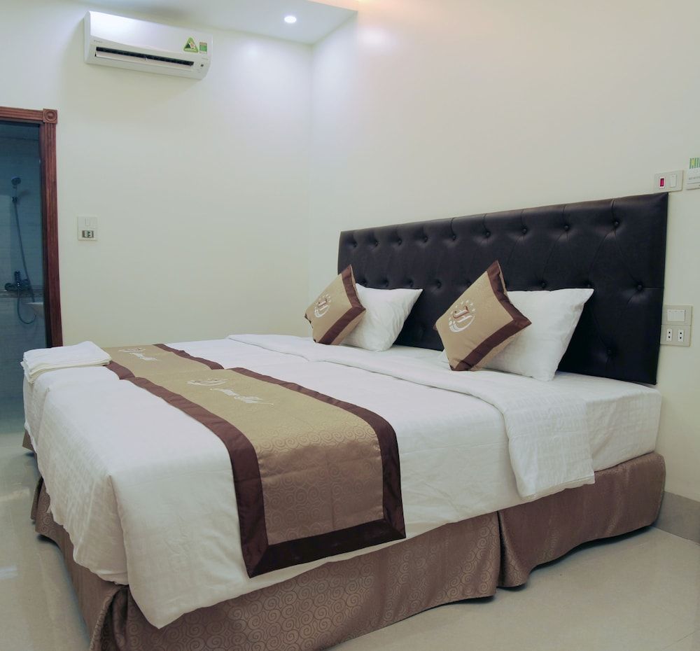 Jeanne Hotel Deluxe Twin Room 3