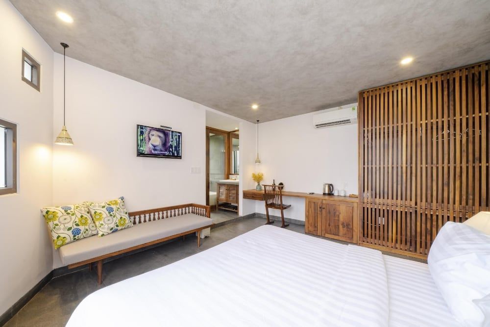 undefined Serene Riverside Hotel Hoi An 8