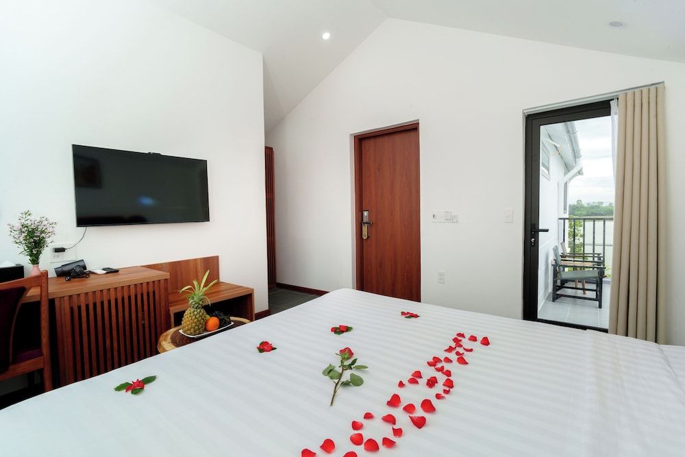 Double Room, Pool View