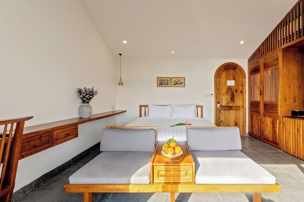 undefined Serene Riverside Hotel Hoi An 2