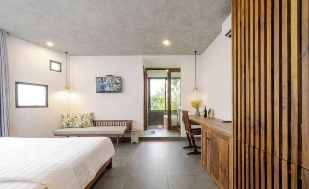 undefined Serene Riverside Hotel Hoi An 9