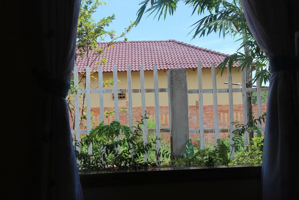 undefined Seaside Villa 10