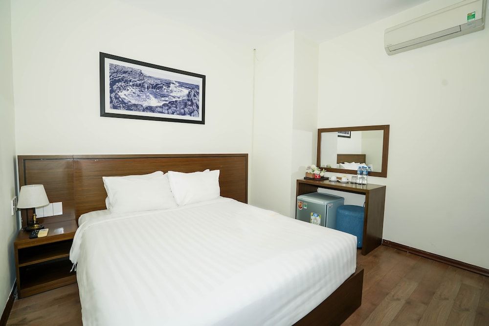 undefined Central Hotel & Spa 9