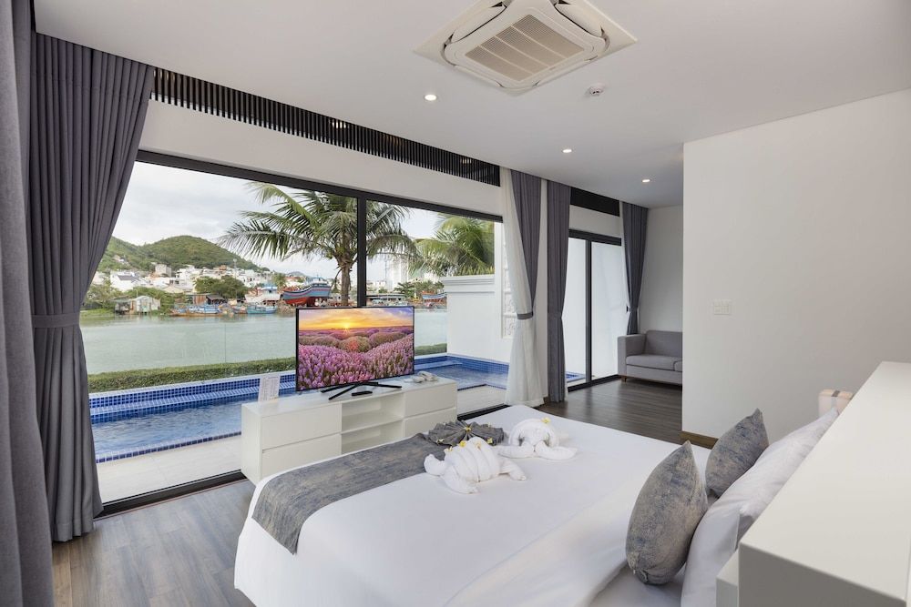Presidential Villa 4-bedroom