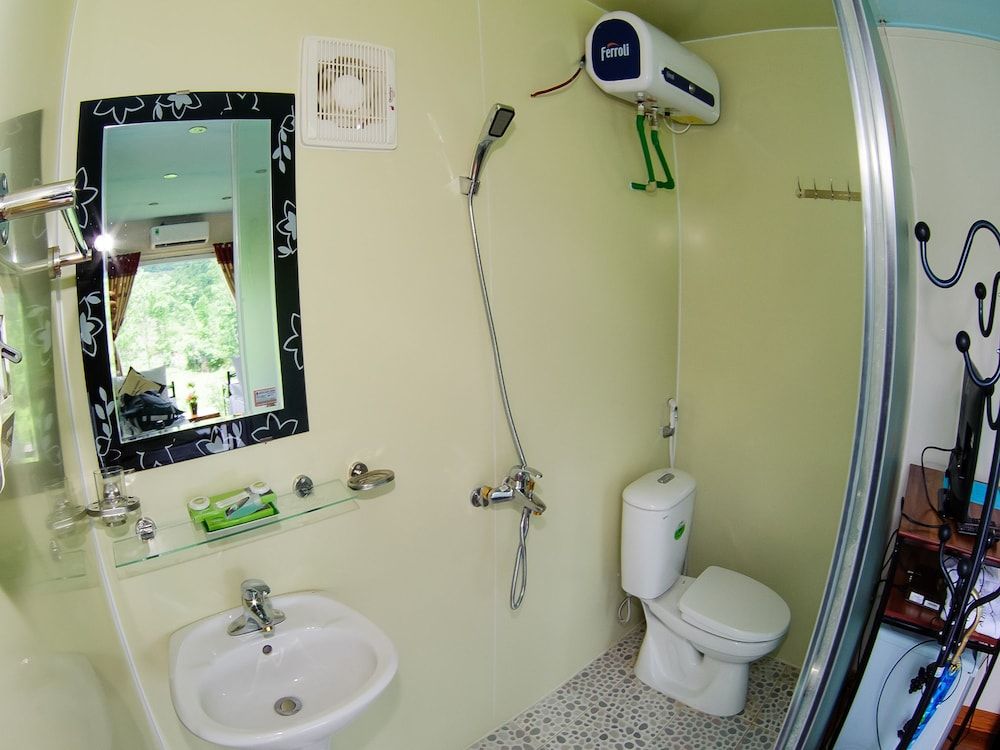 Moc Chau Arena Village Container Bungalow 5