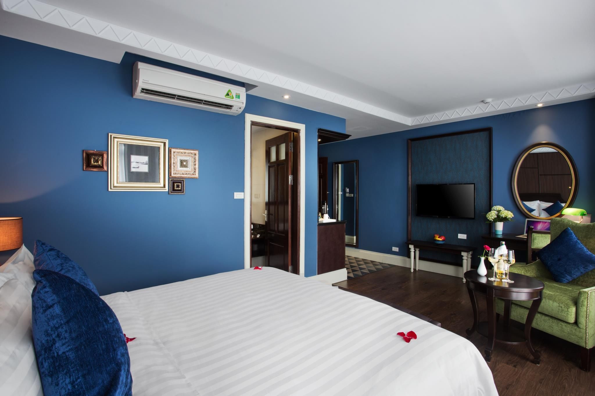 undefined O'Gallery Premier Hotel & Spa 2