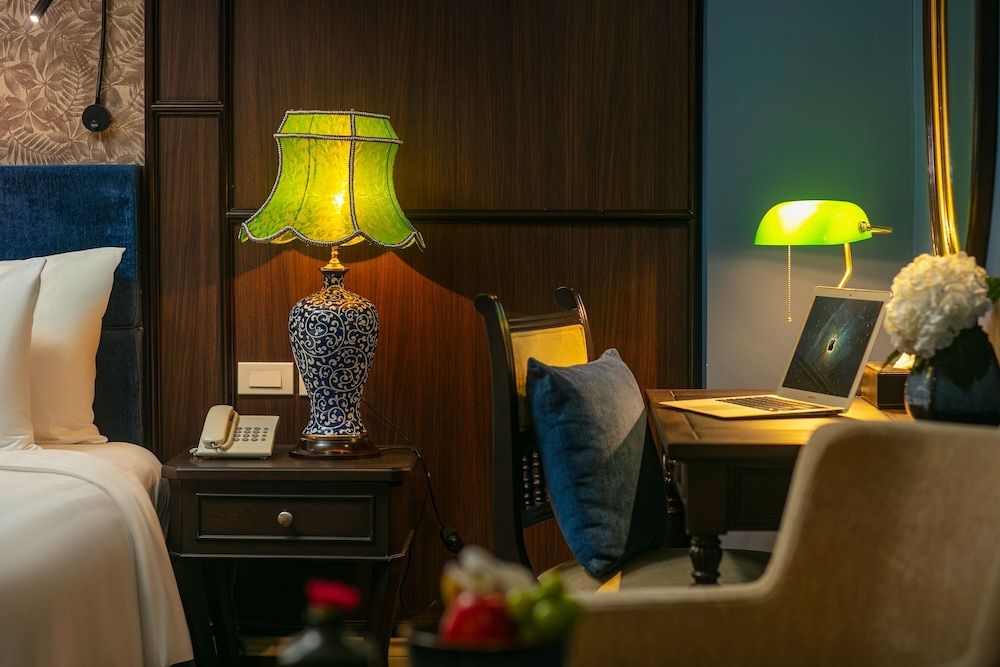 In-room business center