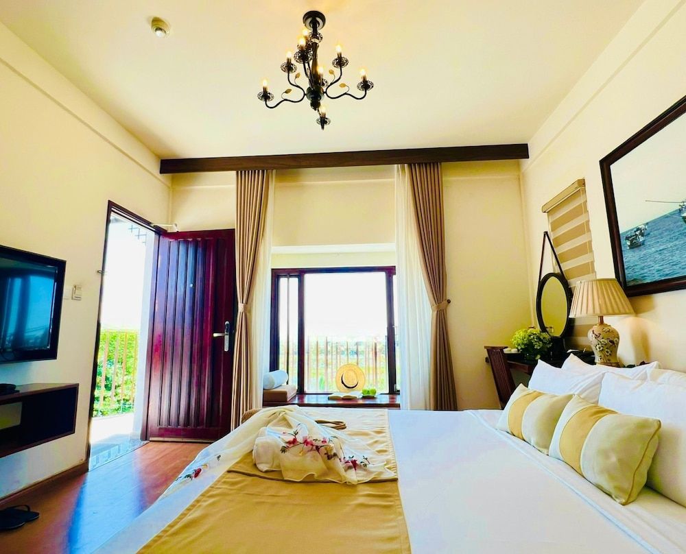 undefined Happy Life Memories Hoi An Hotel & Spa ​​​​​​​