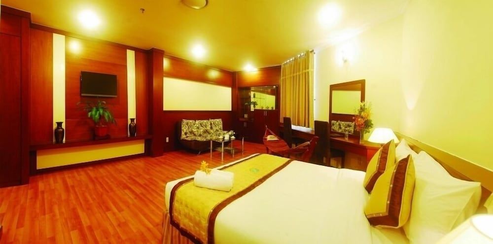 Senior Double Room, 1 King Bed