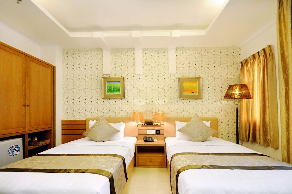 undefined Hoan Thai Hotel 7