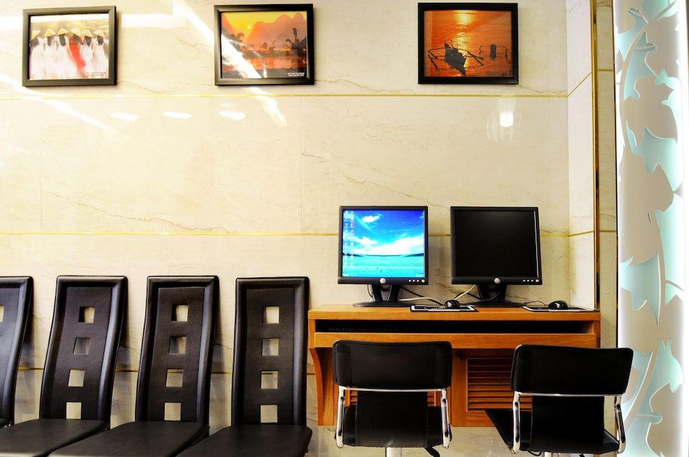 undefined Hoan Thai Hotel 4