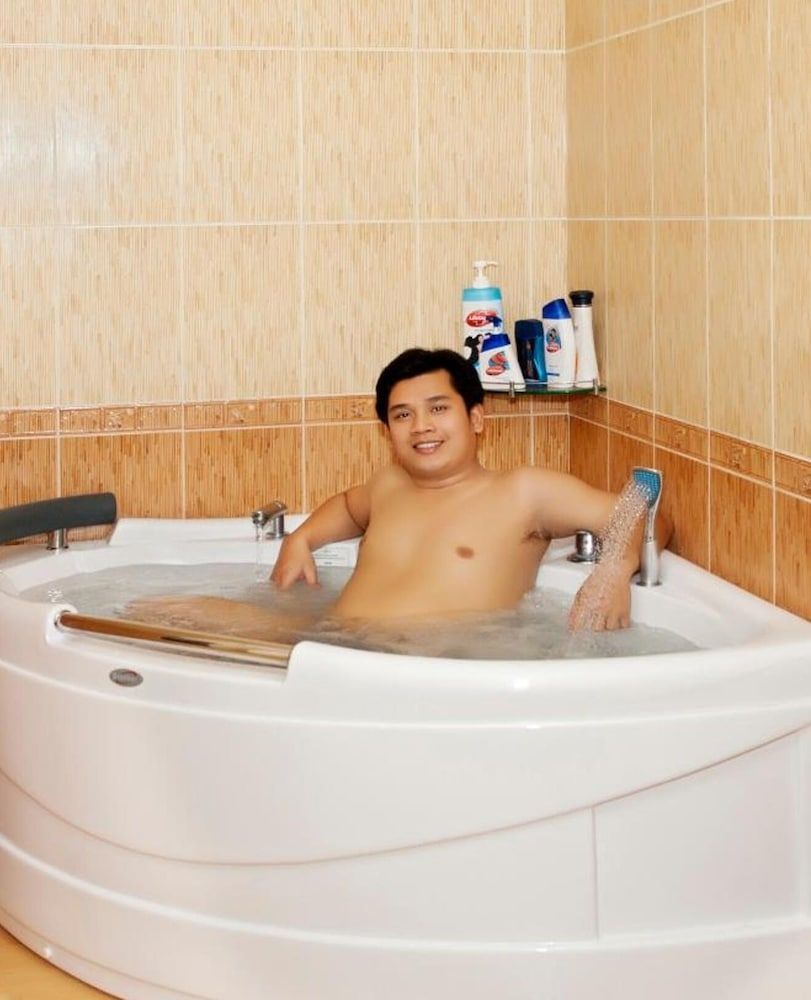 undefined Bamboo Green Hotel 8