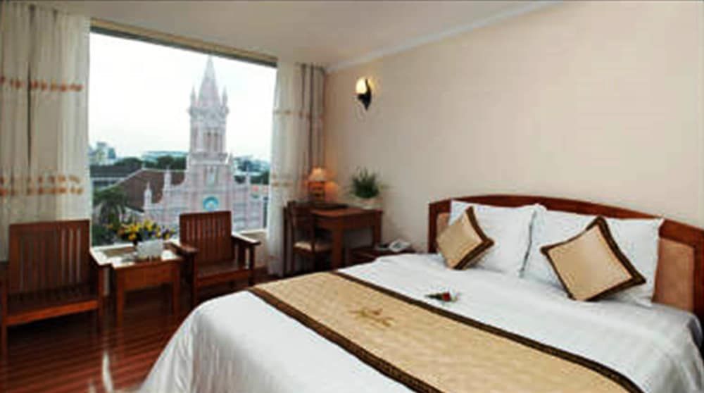 Bamboo Green Hotel Suite 4