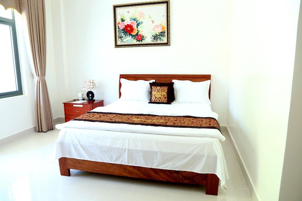 Thuong Hai Hotel Deluxe Double Room, 1 Queen Bed, Mountain View 4