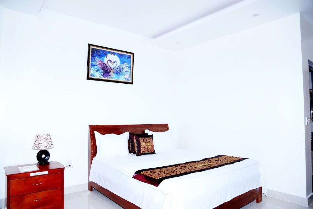 Thuong Hai Hotel Classic Twin Room, 2 Queen Beds, Balcony, River View 12