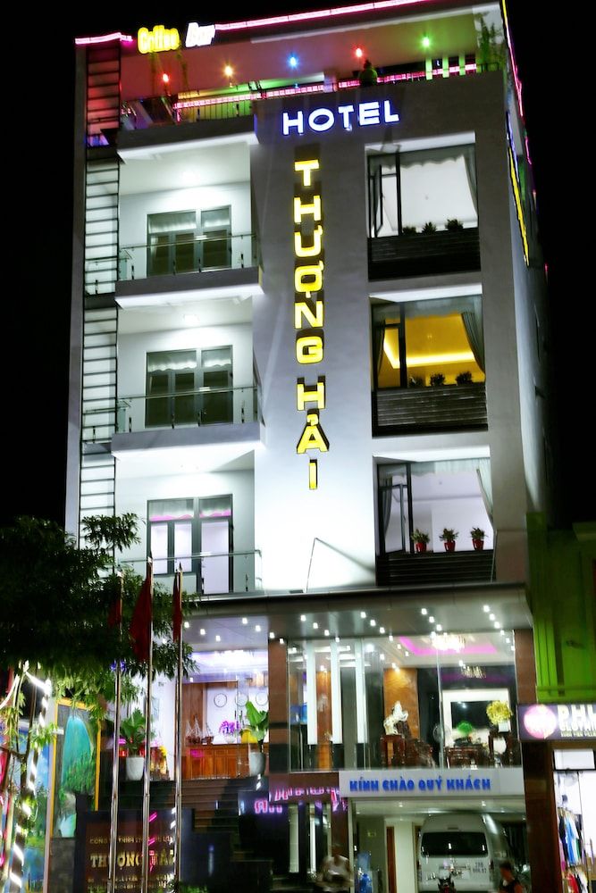 Thuong Hai Hotel Deluxe Double Room, 1 Queen Bed, Mountain View 3